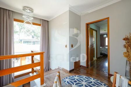 Casa à venda com 477m², 3 quartos e 4 vagas