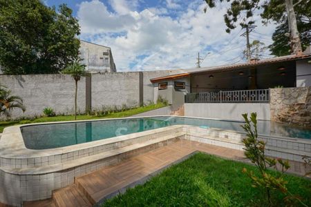 Casa à venda com 477m², 3 quartos e 4 vagas