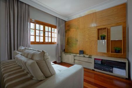 Casa à venda com 3 quartos, 477m² em Interlagos, São Paulo