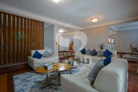 Casa à venda com 477m², 3 quartos e 4 vagas