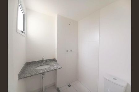 Apartamento à venda com 77m², 3 quartos e 2 vagas Apartamento à venda com 77m², 3 quartos e 2 vagasBanheiro