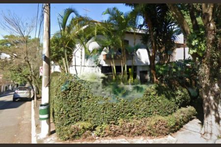 Casa à venda com 5 quartos, 300m² em Santo Amaro, São Paulo