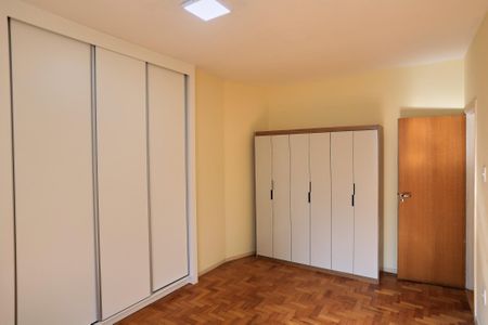 Apartamento à venda com 100m², 3 quartos e 1 vagaQuarto