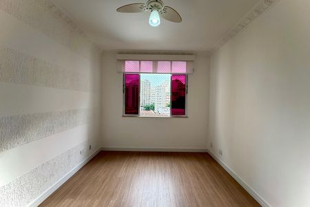 Apartamento à venda com 72m², 2 quartos e sem vaga Apartamento à venda com 72m², 2 quartos e sem vagaSala