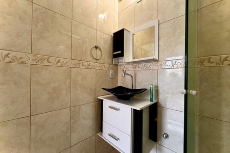 Apartamento à venda com 72m², 2 quartos e sem vaga Apartamento à venda com 72m², 2 quartos e sem vagaBanheiro social