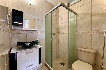 Apartamento à venda com 72m², 2 quartos e sem vaga Apartamento à venda com 72m², 2 quartos e sem vagaBanheiro social