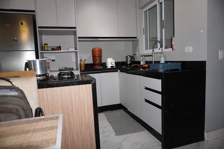 Cozinha de casa para alugar com 3 quartos, 60m² em Jardim Santa Cruz, Embu das Artes
