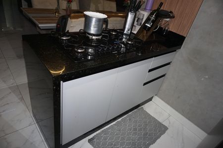 Cozinha de casa para alugar com 3 quartos, 60m² em Jardim Santa Cruz, Embu das Artes