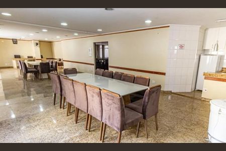 Apartamento à venda com 60m², 2 quartos e 1 vaga
