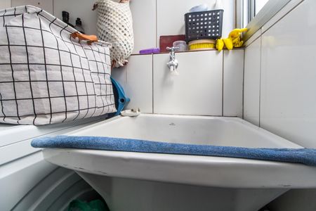 Área de Serviço de apartamento para alugar com 2 quartos, 51m² em Vila Caldas, Carapicuíba