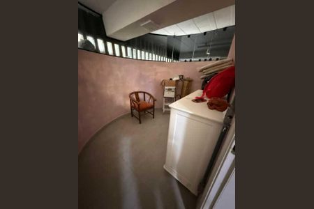 Casa de condomínio à venda com 665m², 4 quartos e sem vaga