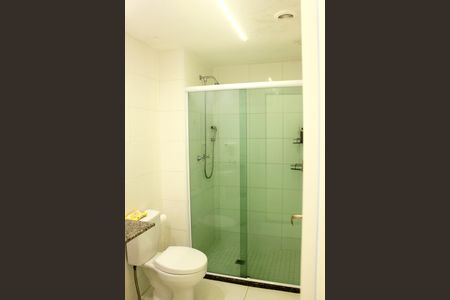 Apartamento à venda com 75m², 3 quartos e 2 vagasBanheiro social 