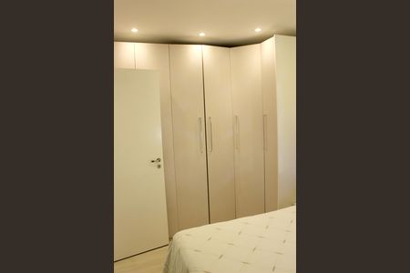 Apartamento à venda com 75m², 3 quartos e 2 vagasSuíte 