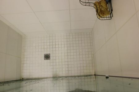 Apartamento à venda com 75m², 3 quartos e 2 vagasBanheiro social 