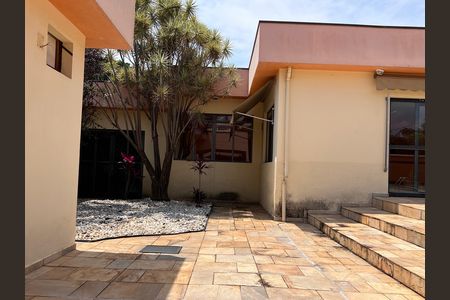 Casa para alugar com 1016m², 4 quartos e sem vaga