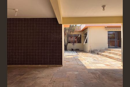 Casa para alugar com 1016m², 4 quartos e sem vaga