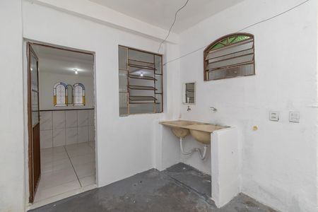 Casa para alugar com 60m², 2 quartos e sem vagaÁrea de Serviço