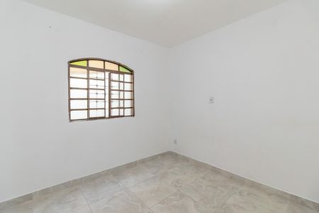 Quarto 2 de casa para alugar com 2 quartos, 60m² em Mantiqueira, Belo Horizonte