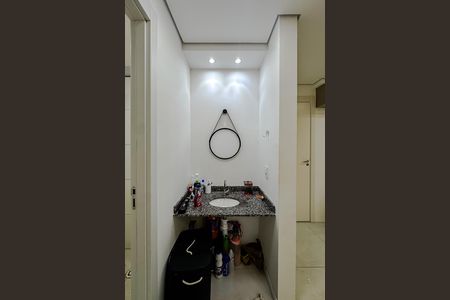 Apartamento à venda com 35m², 2 quartos e sem vaga Apartamento à venda com 35m², 2 quartos e sem vagaBanheiro