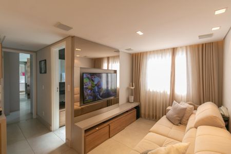 Apartamento à venda com 2 quartos, 72m² em Serrano, Belo Horizonte