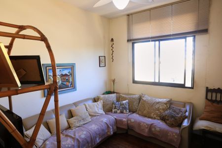 Apartamento à venda com 173m², 4 quartos e 2 vagas Apartamento à venda com 173m², 4 quartos e 2 vagasQuarto 1