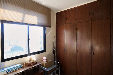 Apartamento à venda com 173m², 4 quartos e 2 vagas Apartamento à venda com 173m², 4 quartos e 2 vagasEscritório