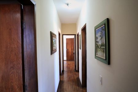 Apartamento à venda com 173m², 4 quartos e 2 vagas Apartamento à venda com 173m², 4 quartos e 2 vagasCorredor