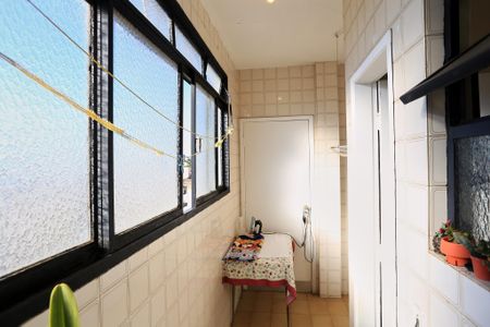 Apartamento à venda com 173m², 4 quartos e 2 vagas Apartamento à venda com 173m², 4 quartos e 2 vagasÁrea de Serviço