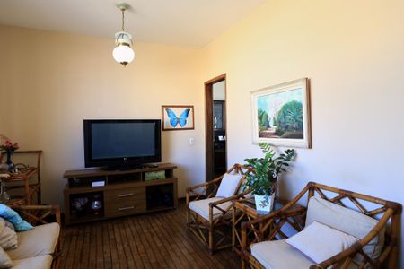 Apartamento à venda com 173m², 4 quartos e 2 vagas Apartamento à venda com 173m², 4 quartos e 2 vagasSala