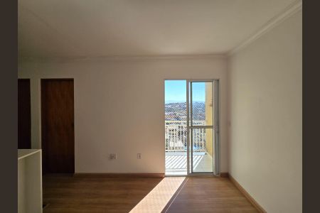 Sala de apartamento para alugar com 2 quartos, 42m² em Jardim Silvestre, Guarulhos