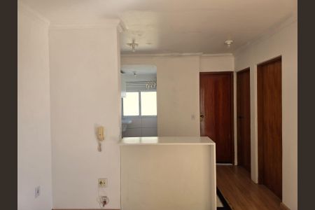 Sala de apartamento para alugar com 2 quartos, 42m² em Jardim Silvestre, Guarulhos