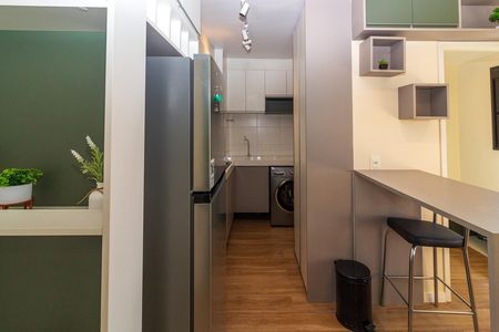 Apartamento à venda com 34m², 2 quartos e 1 vaga Apartamento à venda com 34m², 2 quartos e 1 vagaCozinha e Área de Serviço