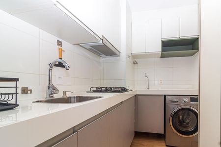 Apartamento à venda com 34m², 2 quartos e 1 vaga Apartamento à venda com 34m², 2 quartos e 1 vagaCozinha e Área de Serviço