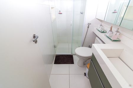 Banheiro de apartamento à venda com 2 quartos, 34m² em Jurubatuba, São Paulo