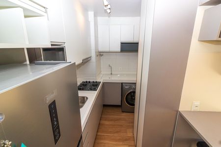 Apartamento à venda com 34m², 2 quartos e 1 vaga Apartamento à venda com 34m², 2 quartos e 1 vagaCozinha e Área de Serviço