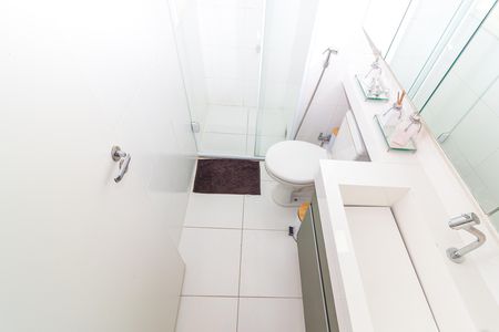 Apartamento à venda com 34m², 2 quartos e 1 vaga Apartamento à venda com 34m², 2 quartos e 1 vagaBanheiro