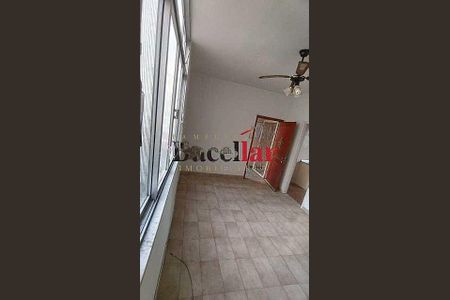 Apartamento à venda com 2 quartos, 49m² em Del Castilho, Rio de Janeiro