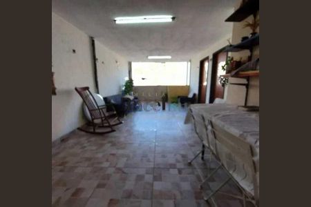 Casa à venda com 71m², 5 quartos e 2 vagas