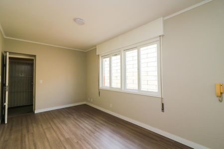 Sala/Quarto de kitnet/studio para alugar com 1 quarto, 27m² em Vila Joao Pessoa, Porto Alegre