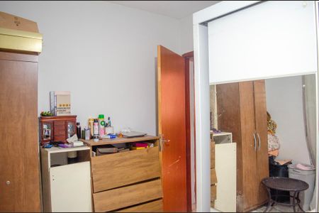 Casa à venda com 293m², 5 quartos e 2 vagas Casa à venda com 293m², 5 quartos e 2 vagasQuarto 3