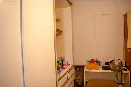 Casa à venda com 293m², 5 quartos e 2 vagas Casa à venda com 293m², 5 quartos e 2 vagasQuarto 1