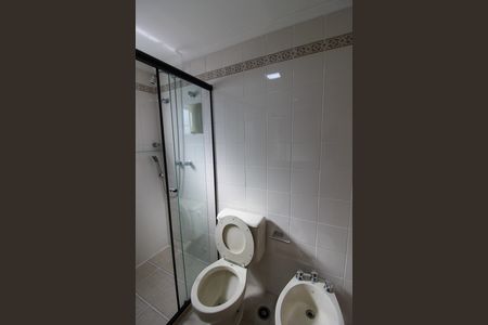 Apartamento para alugar com 127m², 3 quartos e 3 vagas Apartamento para alugar com 127m², 3 quartos e 3 vagasBanheiro da Suíte 1