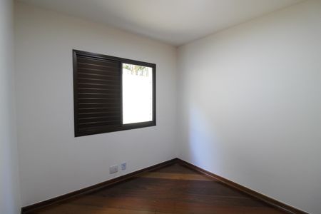 Apartamento para alugar com 127m², 3 quartos e 3 vagas Apartamento para alugar com 127m², 3 quartos e 3 vagasQuarto