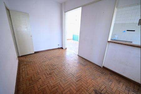 Apartamento para alugar com 129m², 3 quartos e sem vaga