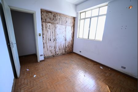 Apartamento para alugar com 129m², 3 quartos e sem vaga