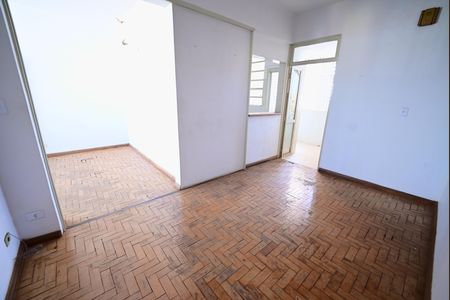 Apartamento para alugar com 129m², 3 quartos e sem vaga