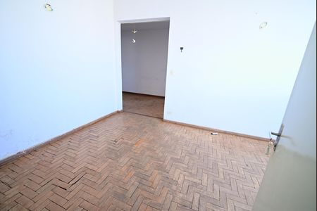 Apartamento para alugar com 129m², 3 quartos e sem vaga