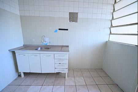 Apartamento para alugar com 129m², 3 quartos e sem vaga