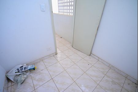 Apartamento para alugar com 129m², 3 quartos e sem vaga