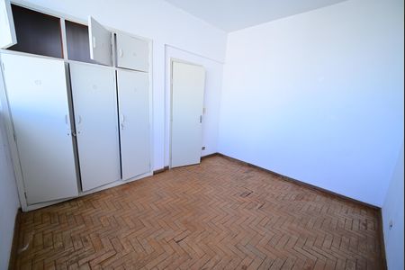 Apartamento para alugar com 129m², 3 quartos e sem vaga